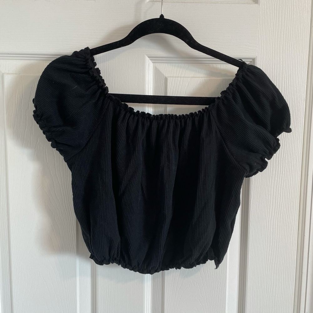 Wild Fable Puff Sleeve Ribbed Crop Top in Black